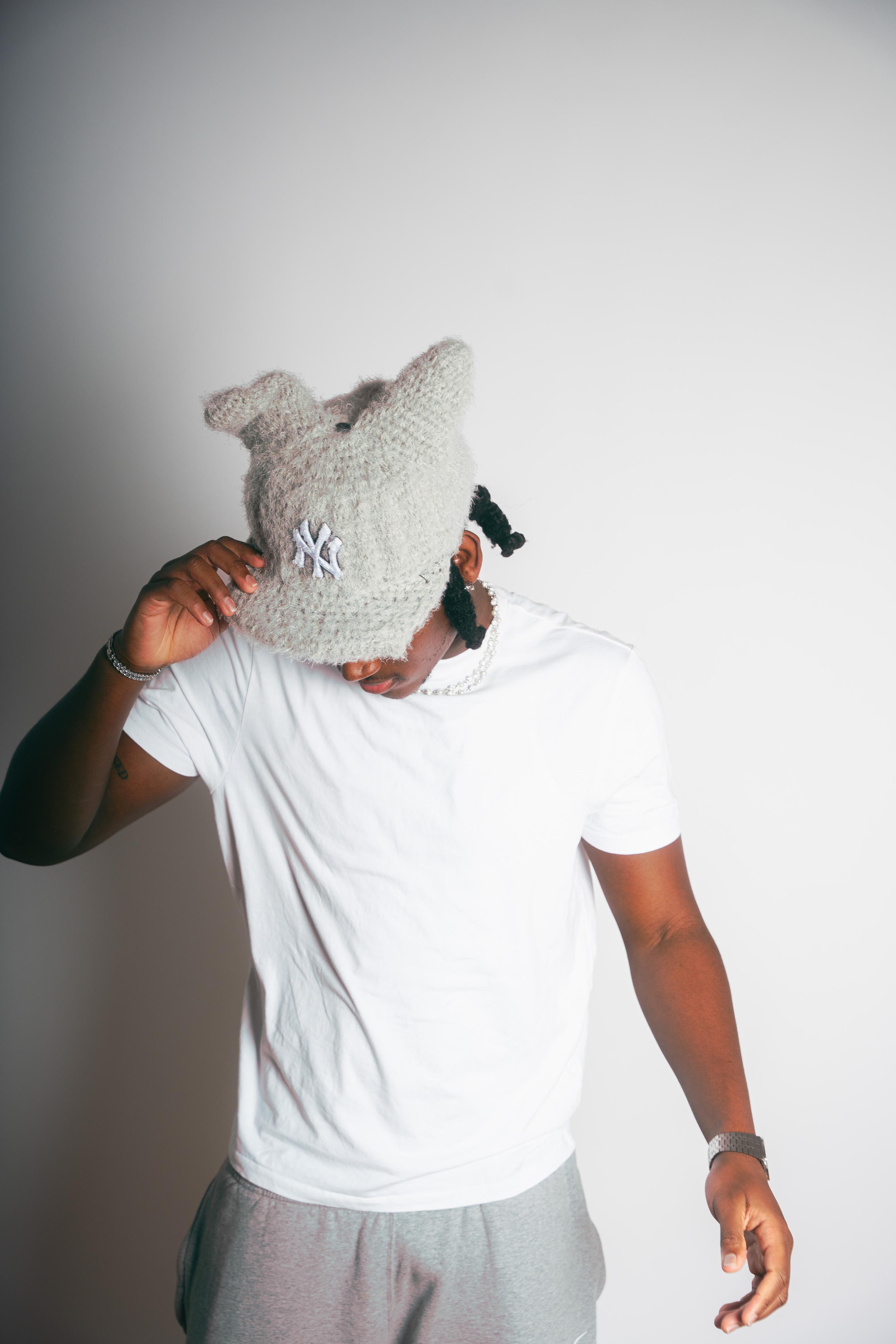 KNITTED CUSTOM BUNNY CAP - GREY